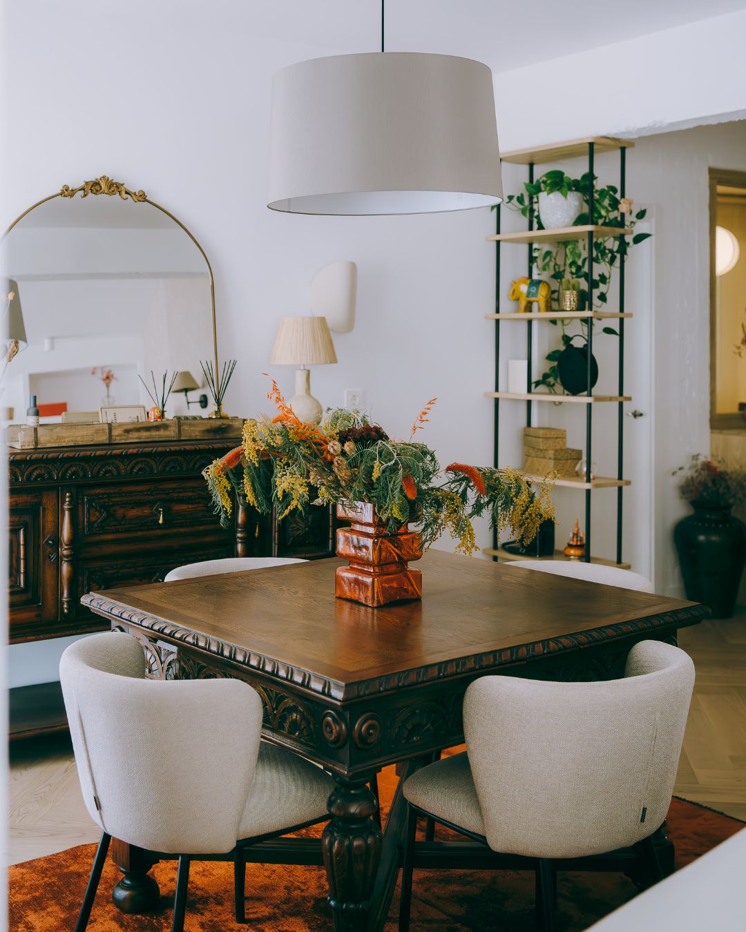 JE 2-4 – Luz, color y madera