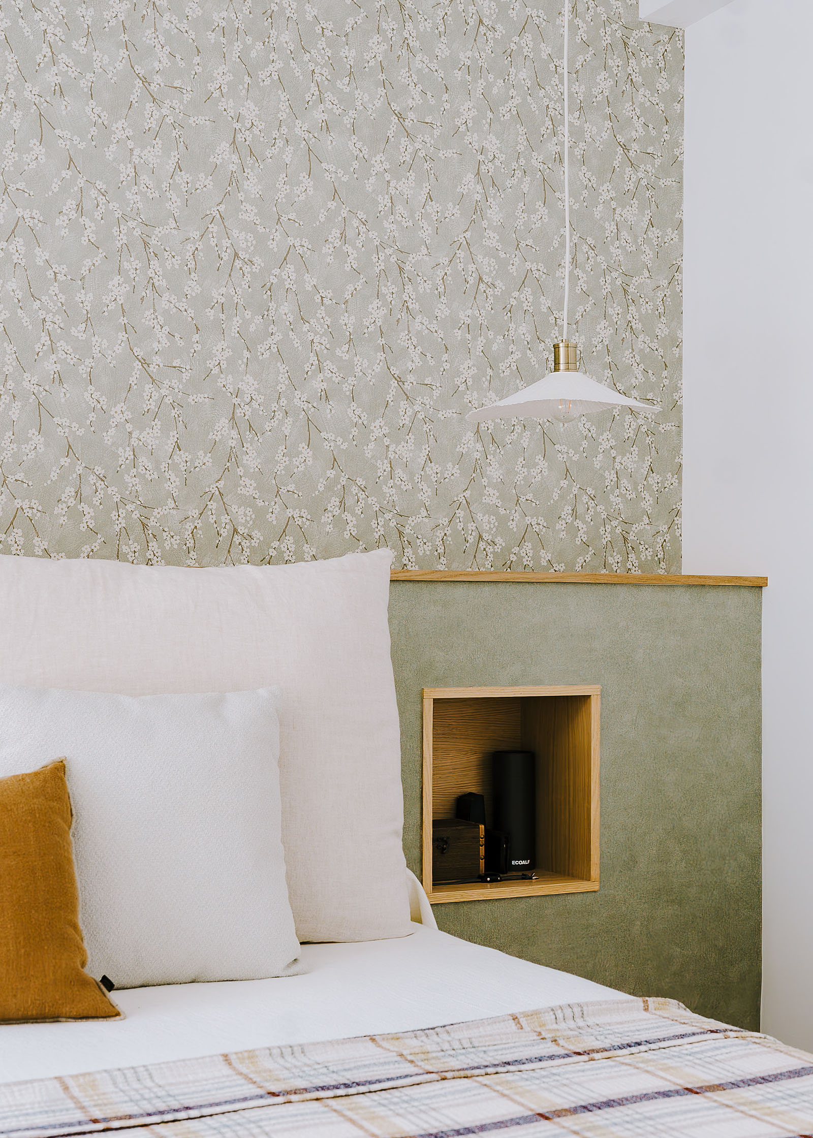 arquitecto - reforma bioclimática - reforma integral - reformas cerca de mi - arquitectura y diseño - detalle de cabecero e iluminación de dormitorio principal