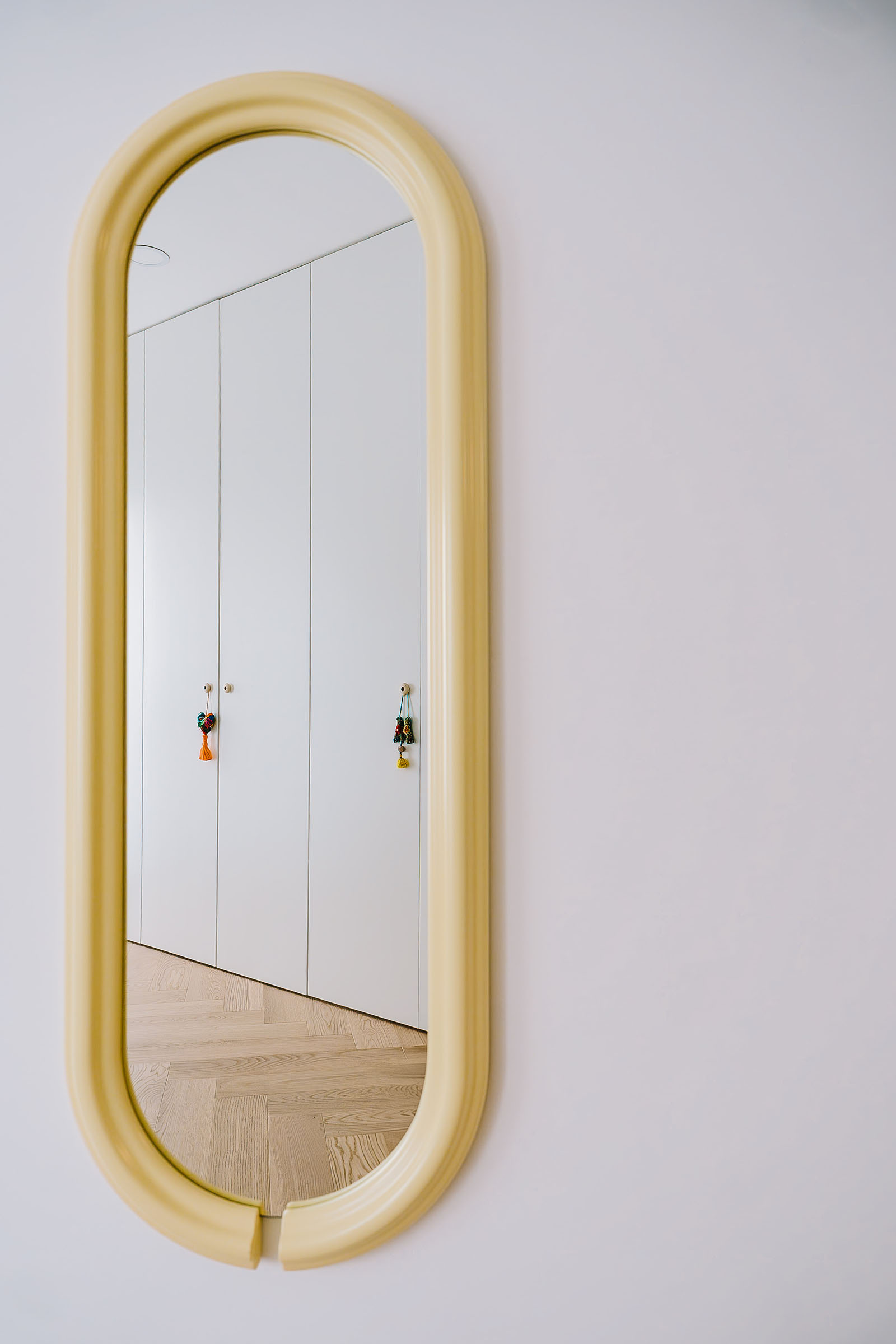 arquitecto - reforma bioclimática - reforma integral - reformas cerca de mi - arquitectura y diseño - detalle de espejo de vestidor