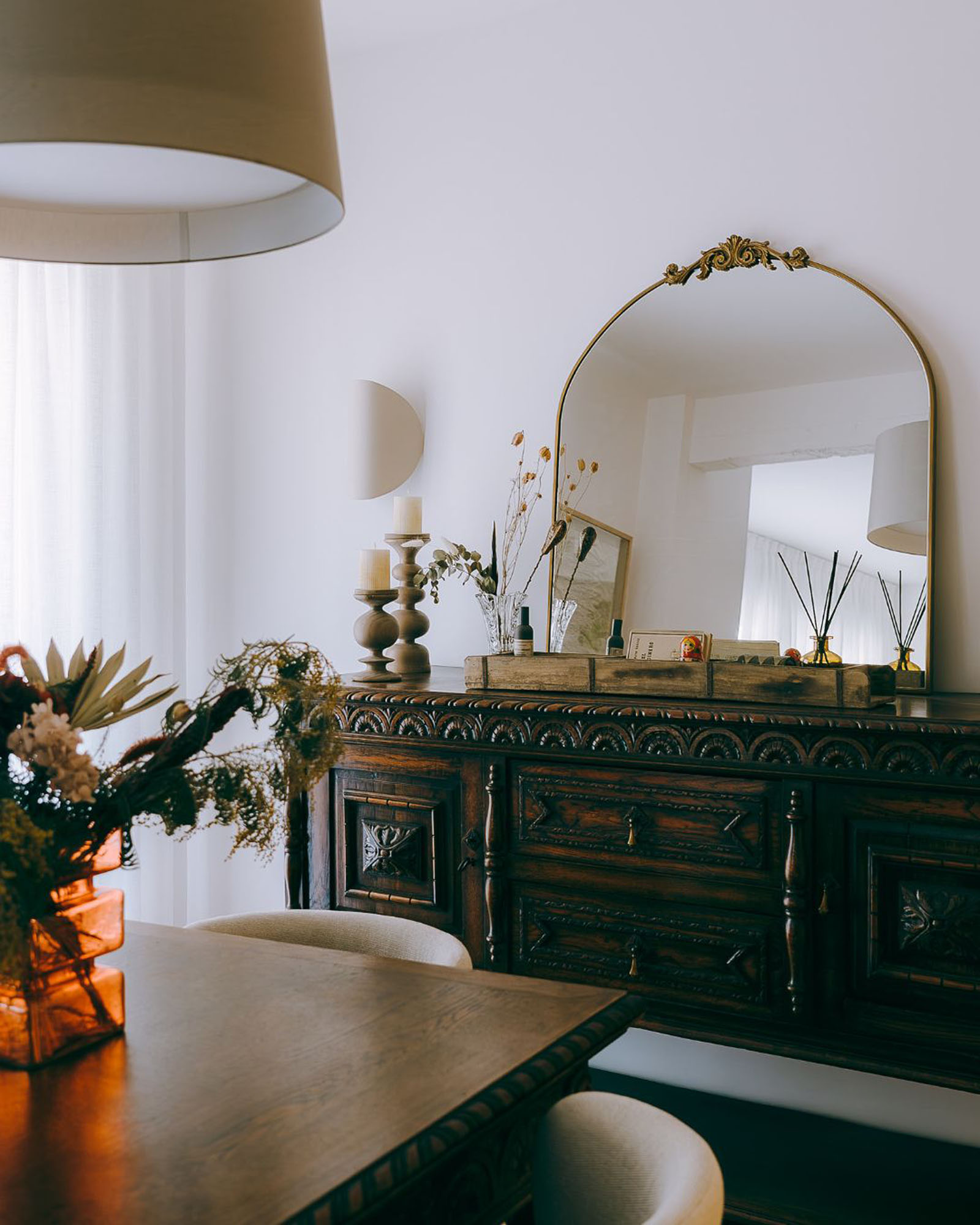 arquitecto - reforma bioclimática - reforma integral - reformas cerca de mi - arquitectura y diseño -muebles restaurados en el comedor de diseño